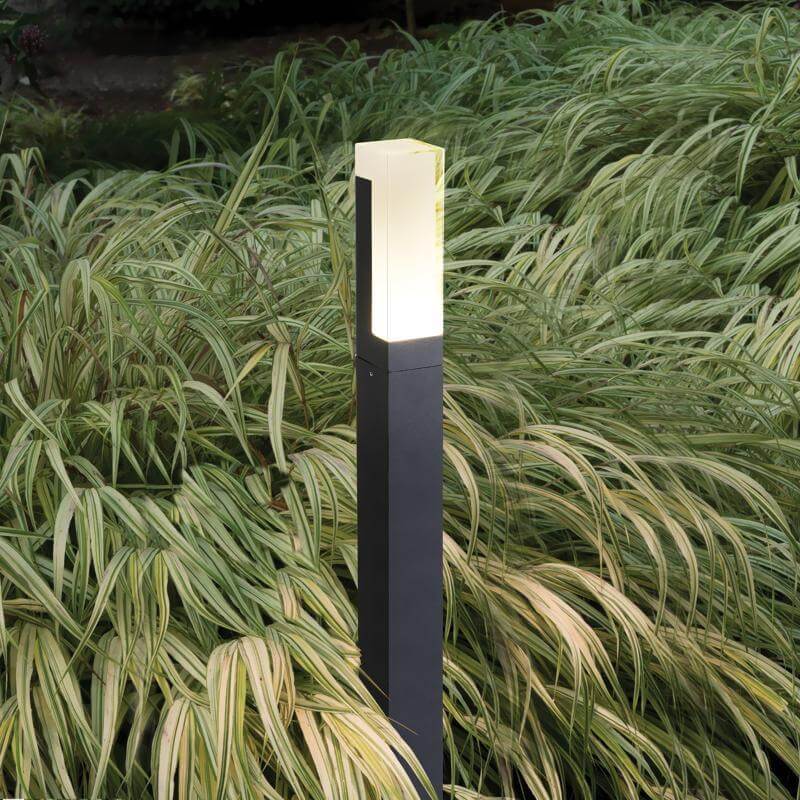 CubicLight | Modern Minimalist Aluminum LED Bollard Light for Outdoors