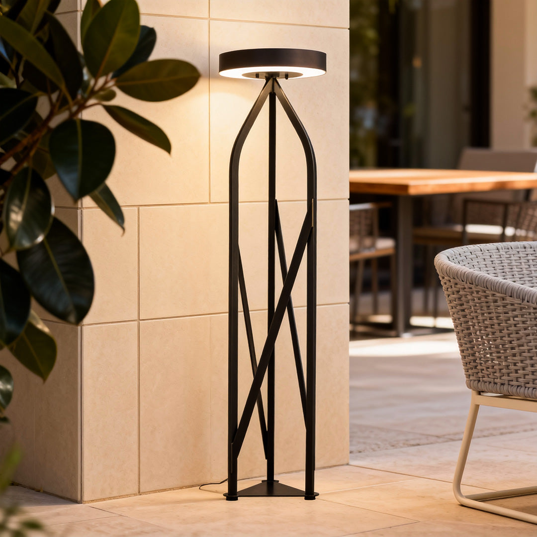 Elegant Outdoor Floor Lamp | Vintage IP55 Waterproof Light for Gardens & Courtyards
