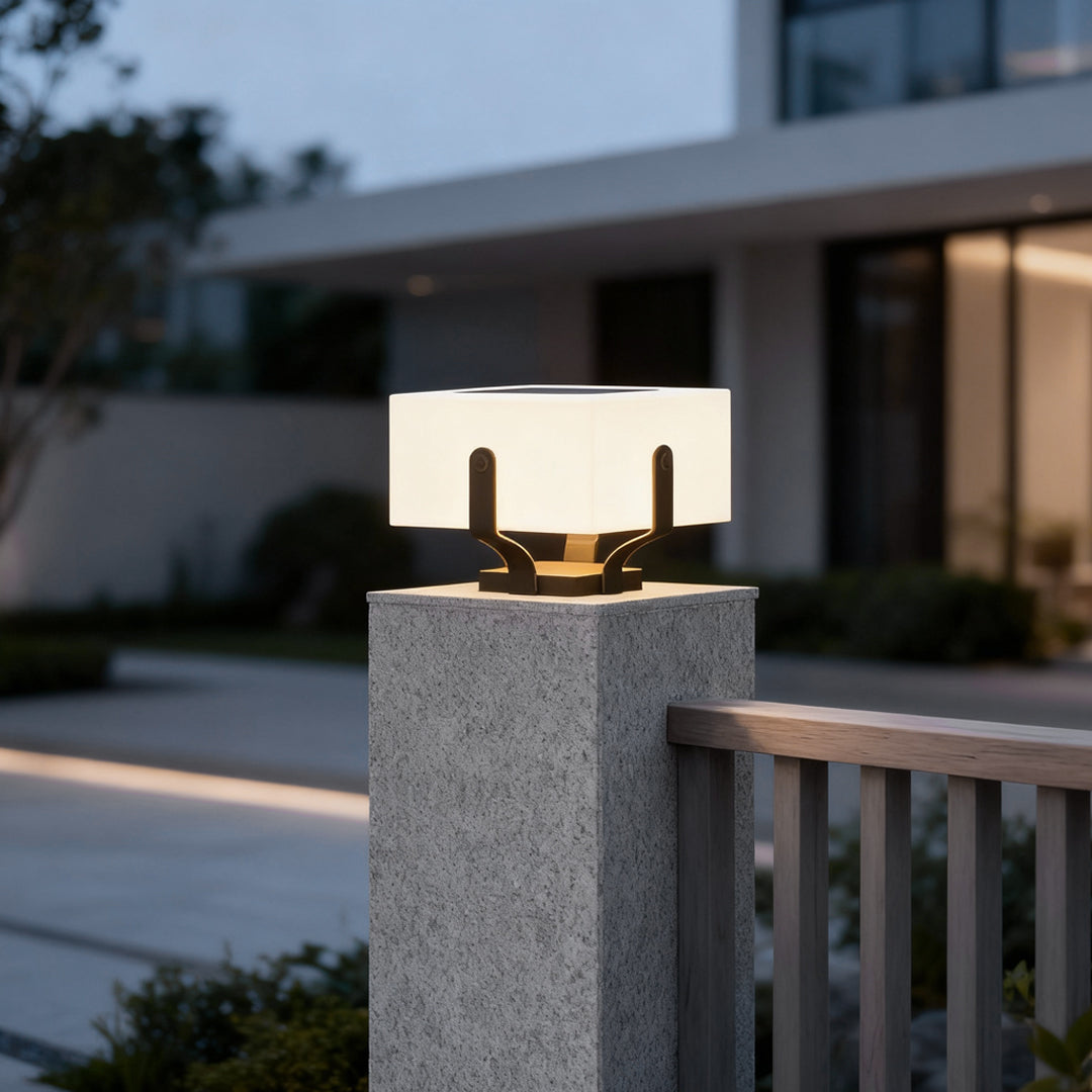 Luminara | Modern Elegant Solar Outdoor Garden Pillar Light