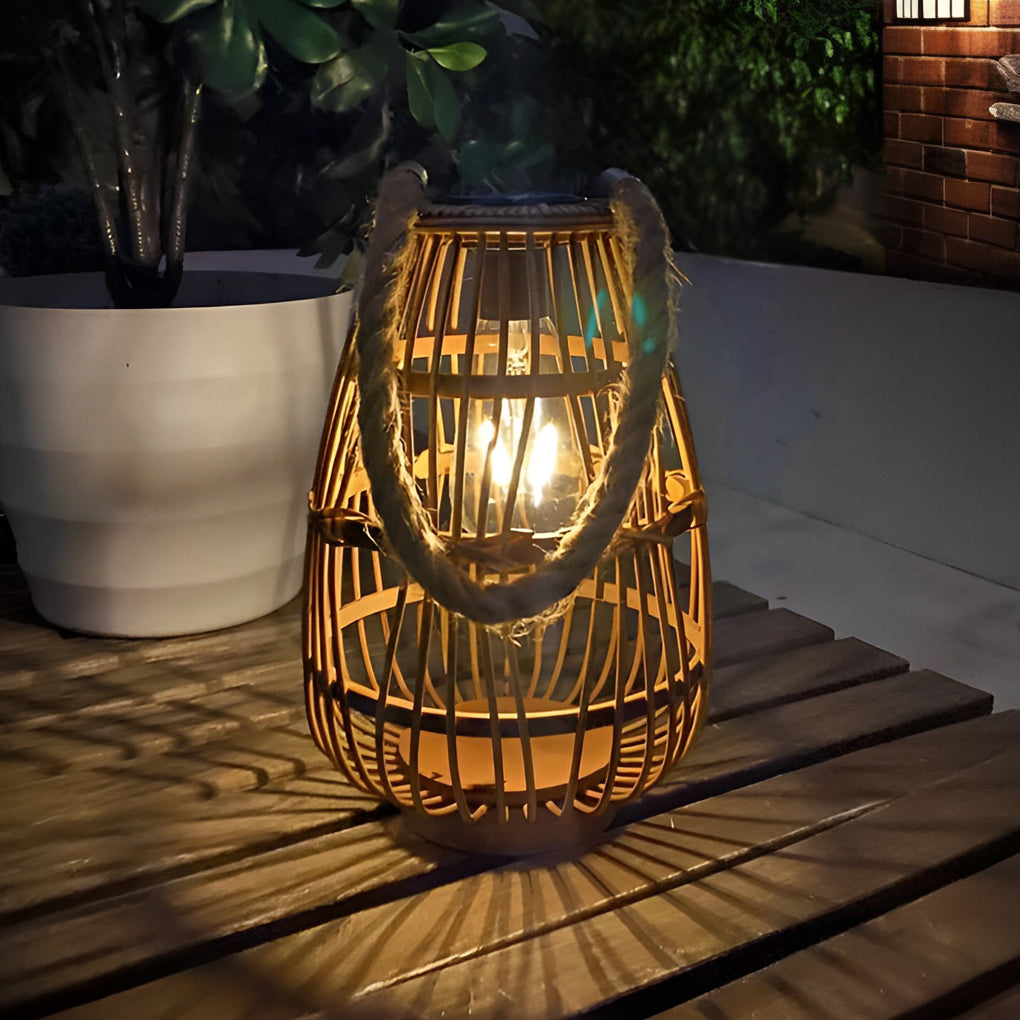 RattanGlow | Charming Vintage Outdoor Solar Lantern for Ambiance